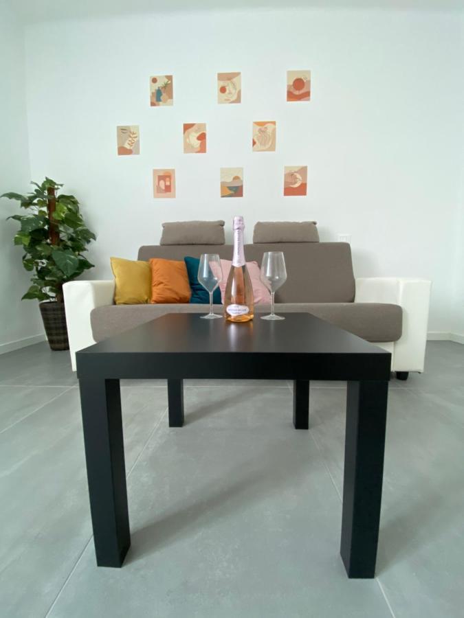 The Chic Holiday Apartment Verona Bagian luar foto